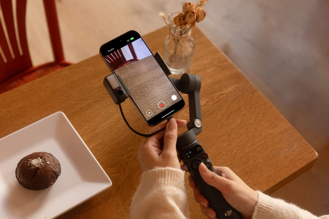 DJI Osmo Mobile 8 Smartphone Stabilizer
