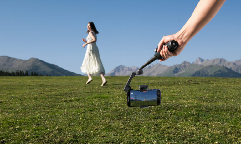 DJI Osmo Mobile 8 Smartphone Stabilizer